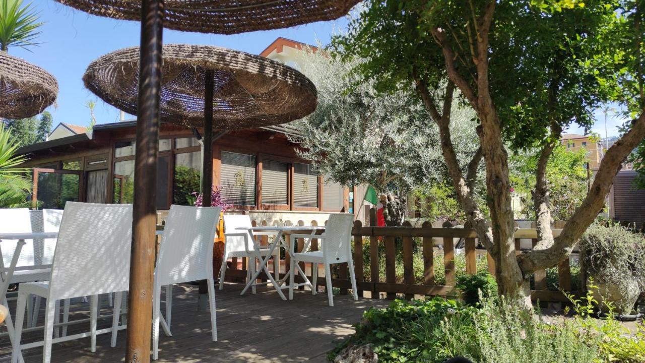 B&B Borgo Santa Margherita Salerno Exterior foto
