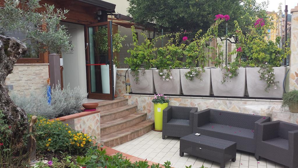B&B Borgo Santa Margherita Salerno Exterior foto