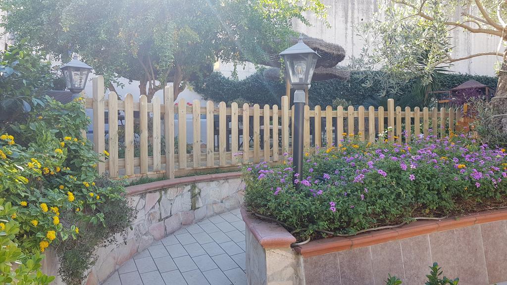 B&B Borgo Santa Margherita Salerno Exterior foto